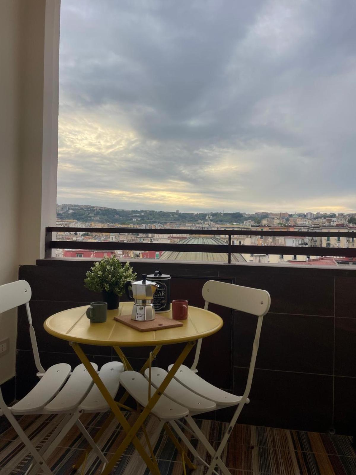 Faccia Gialla Napoli Casa Vacanze Zewnętrze zdjęcie