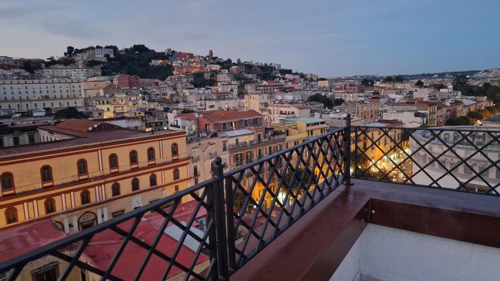 Faccia Gialla Napoli Casa Vacanze Zewnętrze zdjęcie